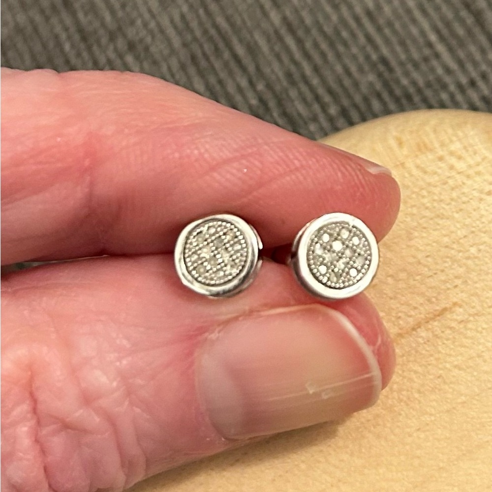 Macy’s Jewelers 10k White Gold Sparkly Discs